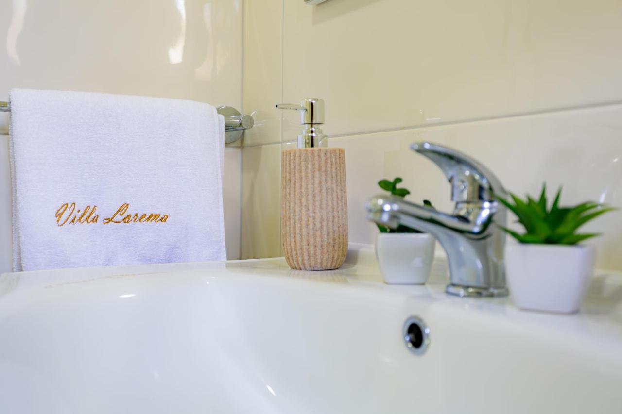 Villa Lorema-Pet Friendly On 5000 Sqm Garden,Pool, Jacuzzi, Billiard&Ps5 Sveti Filip i Jakov Bagian luar foto